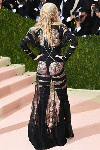 Мадонна в Givenchy.