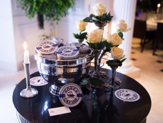 Главное украшение праздничного стола — осетровая икра Gorka Caviar.