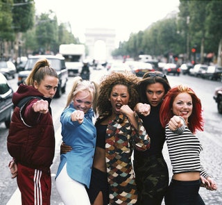 Группа Spice Girls .