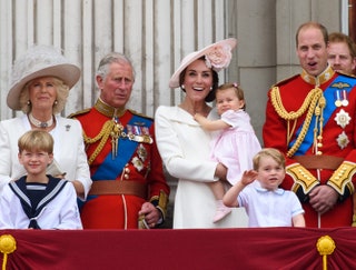 Герцогиня Корнуольская Камилла принц Чарльз герцогиня Кэтрин принцесса Шарлотта и принц Джордж принц Уильям и принц Гарри.