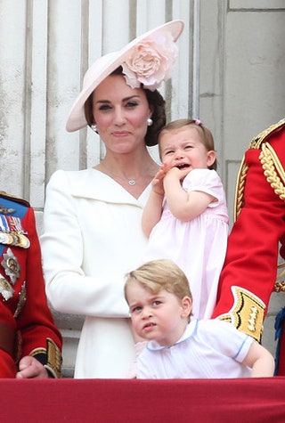 Герцогиня Кэтрин принцесса Шарлотта и принц Джордж.