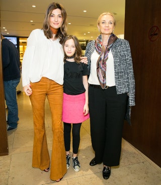 Снежана Георгиева с дочерью Соней и мамой Валентиной.