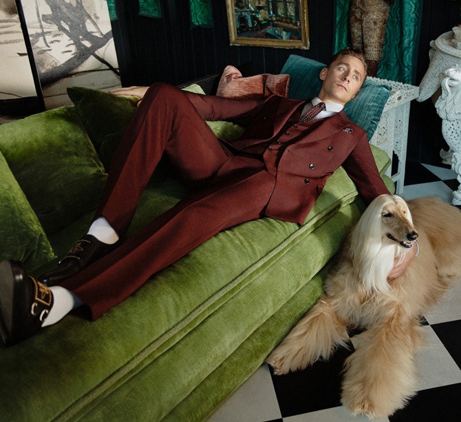 Том Хиддлстон в рекламной кампании Gucci актер стал лицом круизной коллекции бренда | Tatler
