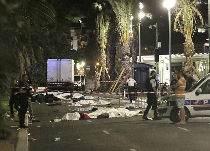 Теракт в Ницце на Английской набережной герои Tatler о трагедии во Франции | Tatler