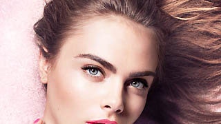 Новинки Yves Saint Laurent помада Rouge Volupte Shine и лимитированные духи Paris | Tatler