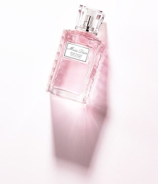 Парфюмированная дымка для тела Miss Dior.