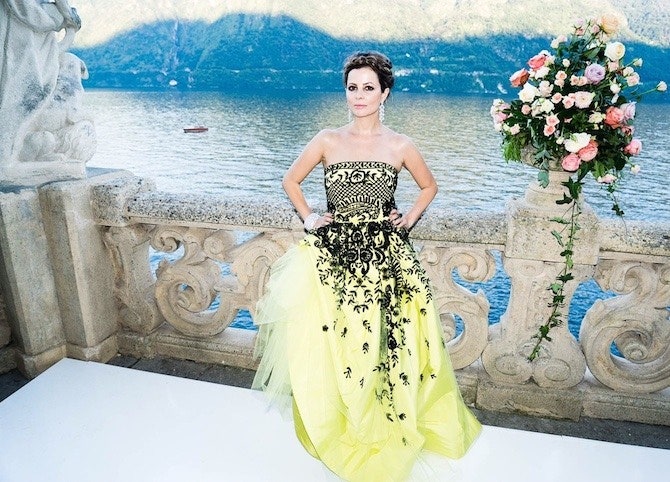 В платье Oscar de La Renta на свадьбе Надежды Оболенцевой