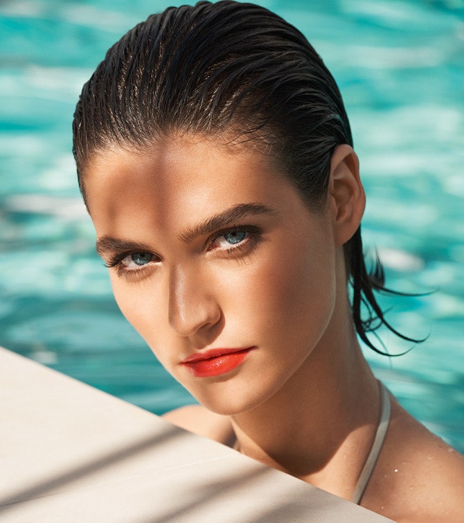 Hale d'ete от Clarins летняя коллекция макияжа с водостойкой косметикой | Tatler