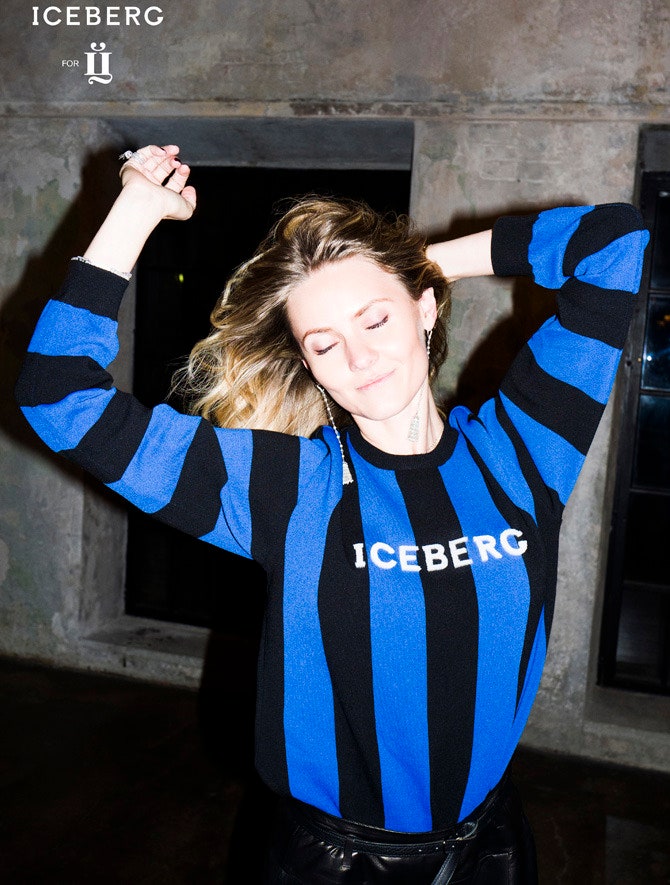 Катя Мухина в эксклюзивных свитерах Iceberg для «Цветного»