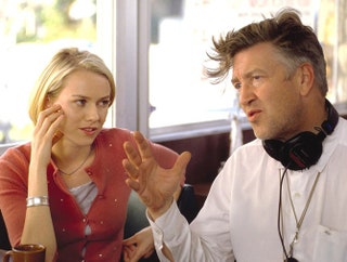 Наоми Уоттс и Дэвид Линч на съемках фильма «Малхолланд Драйв» .