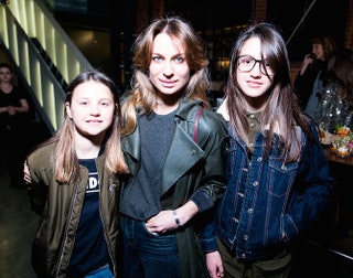 Анастасия Рябцова с дочерьми Верой и Васей.