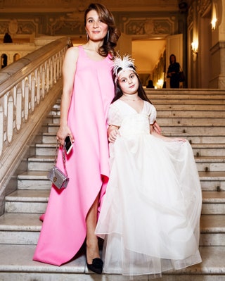 Джульетта Гурман в Dior с дочерью.