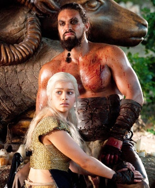 Кхал Дрого и Дейенерис Таргариен в первом сезоне «Игры престолов».