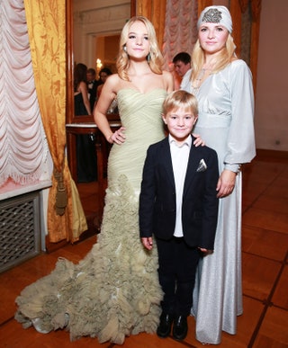 Екатерина Пескова с дочерью Елизаветой и сыном Дени.