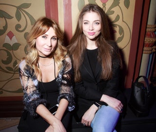 Анна Макарова и Карина Марченко.