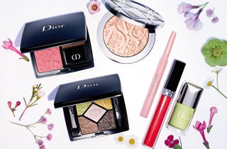 Коллекция макияжа Glowing Gardens от Dior.