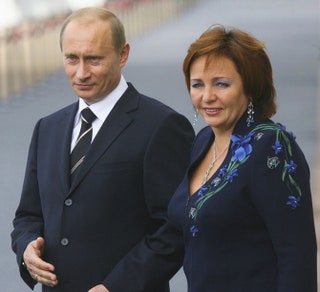 Владимир и Людмила Путины объявившие о разводе в 2014 году.