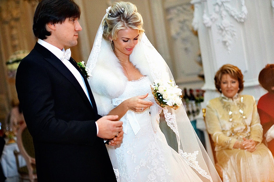 Сергей и Юлия Матвиенко в день свадьбы 30 ноября 2008 года