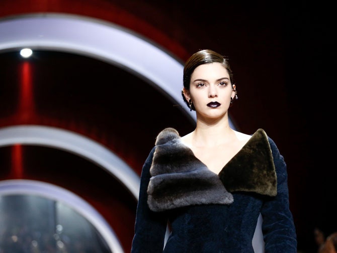 Беременная Наталья Водянова на показе Dior в Париже