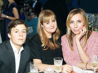 Анна Михалкова с сыном и Светлана Бондарчук.