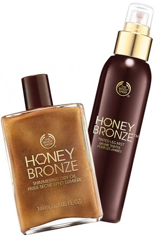 Сухое маслоблеск для тела и тонирующий спрей для ног Honey Bronze от The Body Shop.