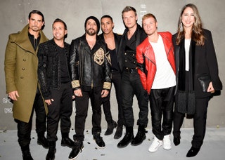 Backstreet Boys и Оливье Рустен и главный дизайнер HM Энн Софи Йоханссон.