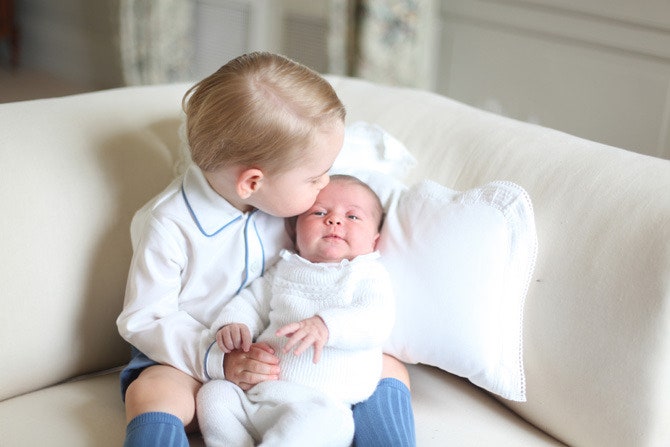 Фото герцога и герцогини Кембриджских  принца Генри и принцессы Шарлотты |Tatler