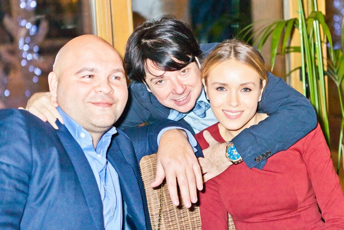 Сергей Говядин Валентин Юдашкин и Ксения Сухинова на вечеринке в ресторане Modus