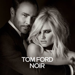 Том Форд и модель Лара Стоун в рекламной кампании аромата Noir Pour Femme от Tom Ford.
