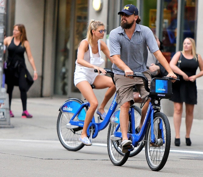 Леонардо ДиКаприо и Келли Рорбах на велопрогулке в НьюЙорке