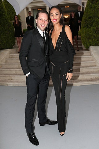 Дерек Бласберг и Джоан Смоллс в Givenchy.