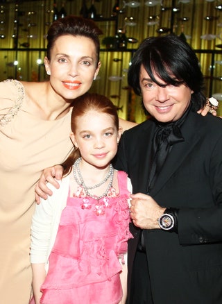 Марина Газманова с дочерью и Валентин Юдашкин.