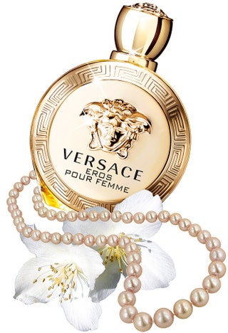 Цветочнодревесный аромат Eros Pour Femme от Versace с нотами пиона мускуса и лимона.