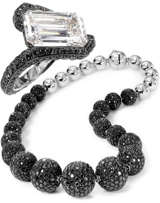 Колье и кольцо de Grisogono с белыми и черными бриллиантами.