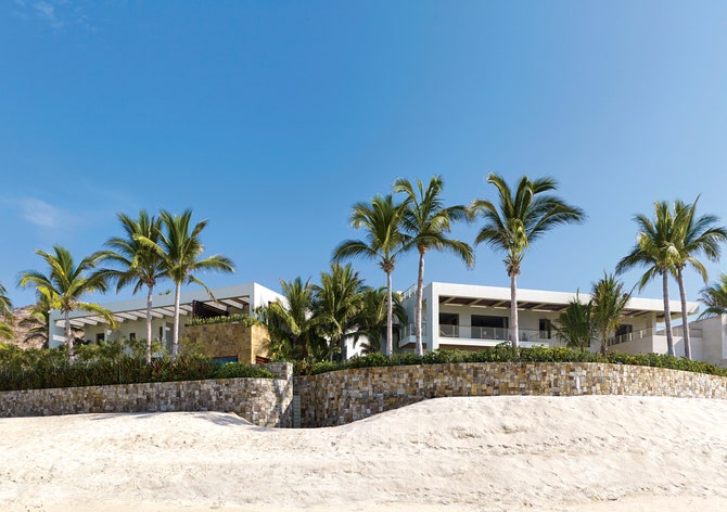 Вид на оба звездных дома с пляжа