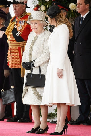 Королева Елизавета II и Анхелика Ривера.