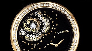 Часы Mademosielle Prive как мастера Chanel создают вышитый циферблат | Tatler