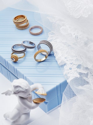 Кольца Ruedo De Luces желтое белое или розовое золото с бриллиантами.