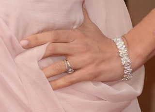 Платиновый браслет Chopard с бриллиантами весом в тридцать пять карат и кольцо из белого золота с бриллиантом огранки...