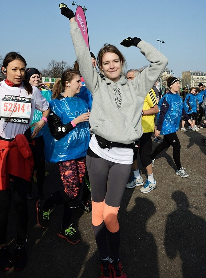 Топмодель Наталья Водянова на благотворительном марафоне в Париже