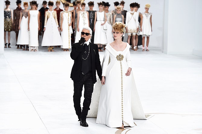Неделя Высокой моды показ Chanel в Grand Palais