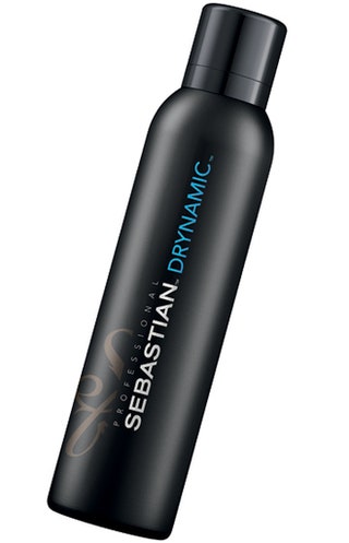 Сухой шампунь Drynamic от Sebastian Professional мгновенно придает волосам свежесть и объем обладает ухаживающими...