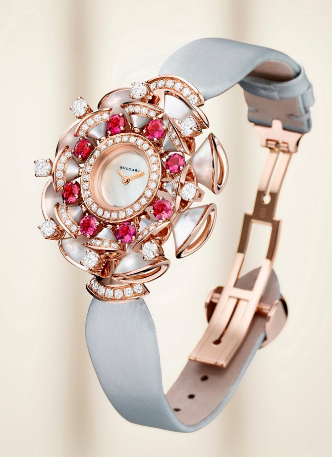 Часы Bvlgari Diva из розового золота с бриллиантами аметистами и рубеллитами | Tatler