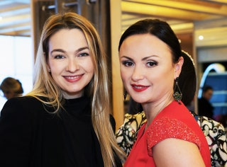 Мария Алмазова и Юлия Сафина.