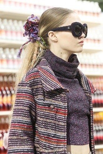 Неделя моды в Париже детали с показа Chanel