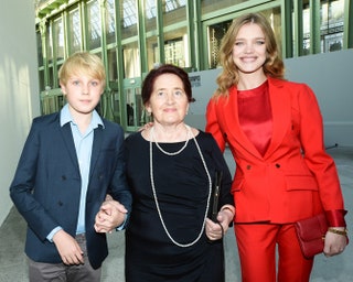 Наталья Водянова с бабушкой и сыном Лукасом.