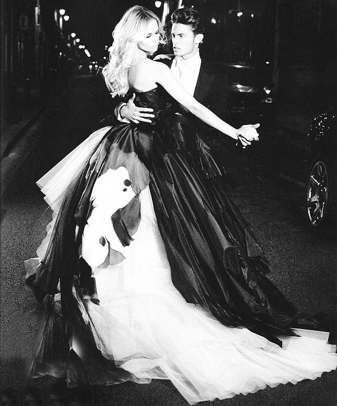 Наташа Поли в бальном платье Dior из шифона на страницах Vogue