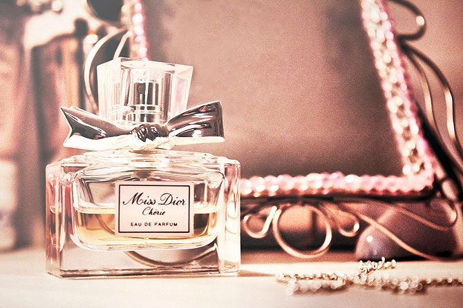 Аромат Miss Dior — культовый парфюм французского дома