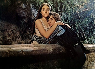 «Ромео и Джульетта» 1968 называют лучшей экранизацией шекспировской пьесы — прежде всего изза трогательной игры юных...