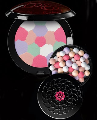Новые «метеориты» Crazy Champs Elysees от Guerlain белые шарики — для света розовые — для эффекта здорового цвета лица...
